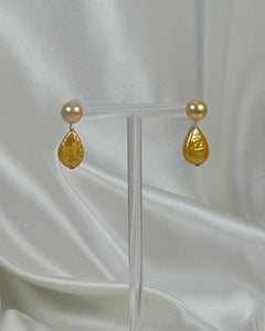 Double Pearl Teardrop Drop Stud - Golden