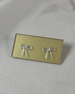 Classic Bow Studs